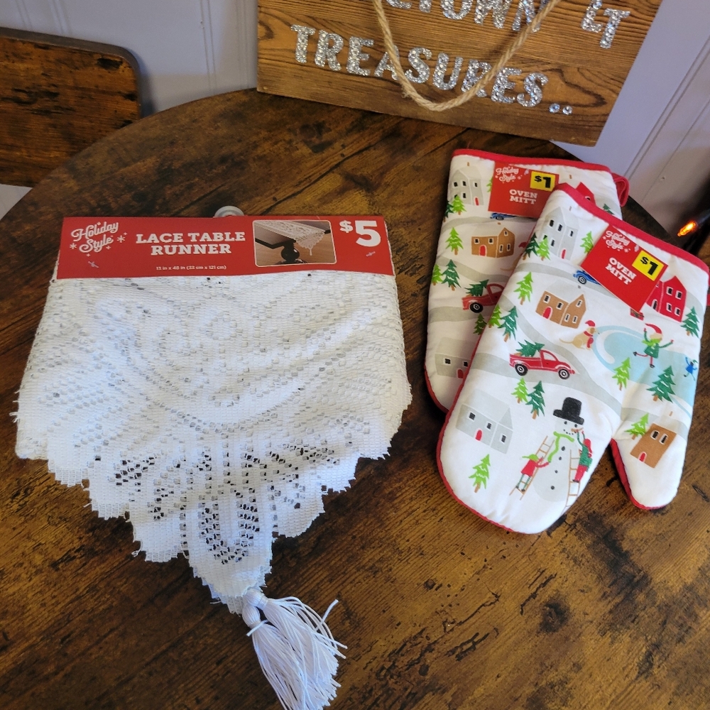 Holiday decor Lace Table Runner and 2 Festive Oven Mitts-white/red